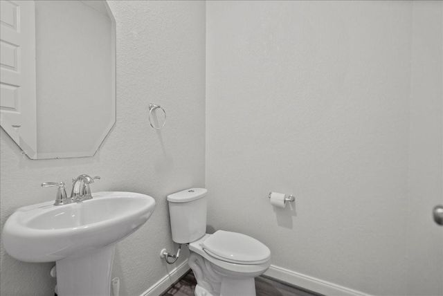 13814 Russell Court, Mont Belvieu, TX 77523