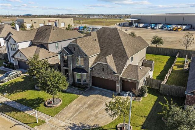 13814 Russell Court, Mont Belvieu, TX 77523