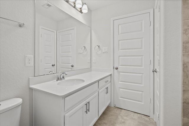 13814 Russell Court, Mont Belvieu, TX 77523