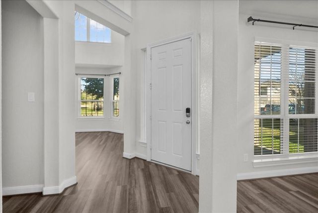 13814 Russell Court, Mont Belvieu, TX 77523