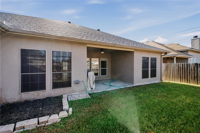 6506 Picante Dr, Corpus Christi, TX 78414