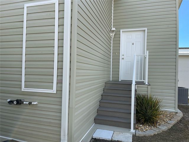 612 CAREFREE, Venice, FL 34285