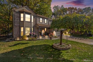 7946 Moonwood Place, Westland, MI 48185