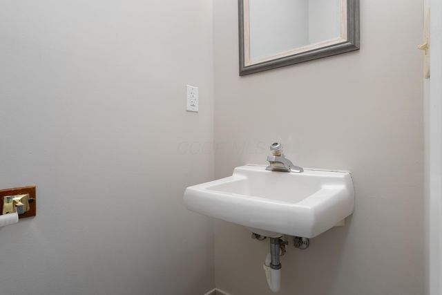 3456 Merrydawn Drive, Columbus, OH 43221