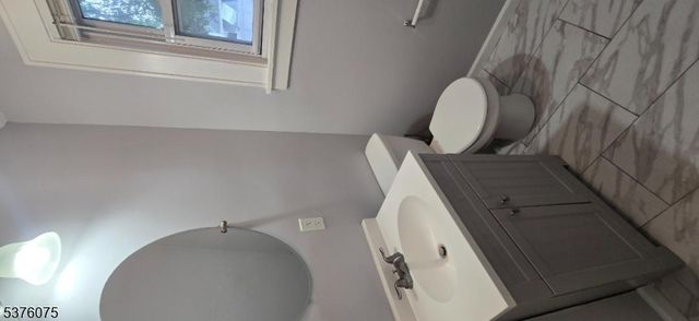 2043 Ostwood Ter, Maplewood Twp., NJ 07040