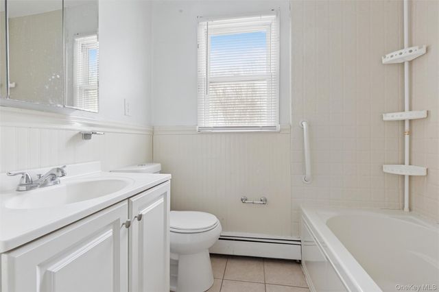 103 W Yaphank Road, Coram, NY 11727