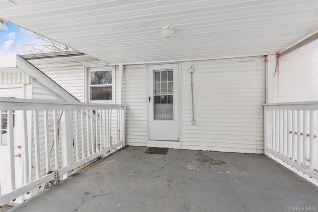 103 W Yaphank Road, Coram, NY 11727