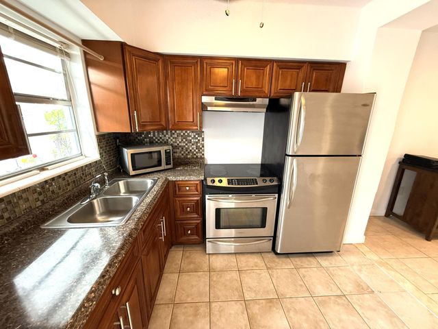 6560 Winfield Boulevard 102, Margate, FL 33063