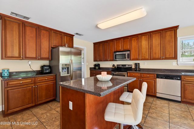 10331 Maple Cove, Ocean Springs, MS 39565
