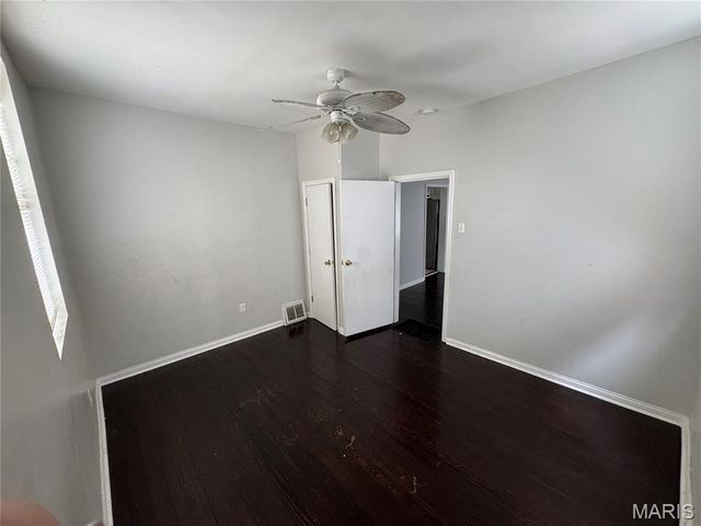 5006 Grace Avenue, St Louis, MO 63116