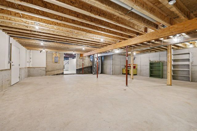 312 Cedar Street, Wayland, MI 49348