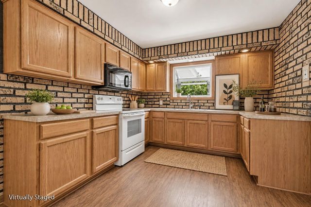 312 Cedar Street, Wayland, MI 49348