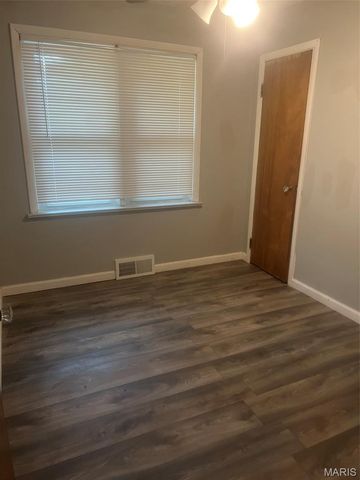 6144 Evergreen Boulevard, Berkeley, MO 63134