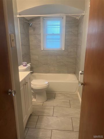 6144 Evergreen Boulevard, Berkeley, MO 63134