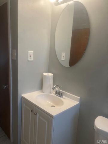 6144 Evergreen Boulevard, Berkeley, MO 63134
