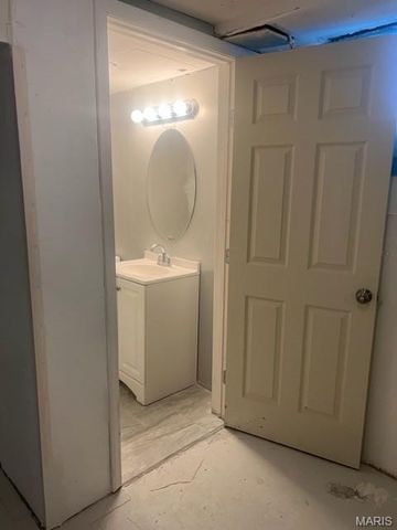 6144 Evergreen Boulevard, Berkeley, MO 63134
