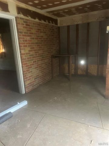 6144 Evergreen Boulevard, Berkeley, MO 63134