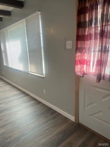 6144 Evergreen Boulevard, Berkeley, MO 63134