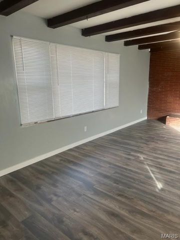 6144 Evergreen Boulevard, Berkeley, MO 63134