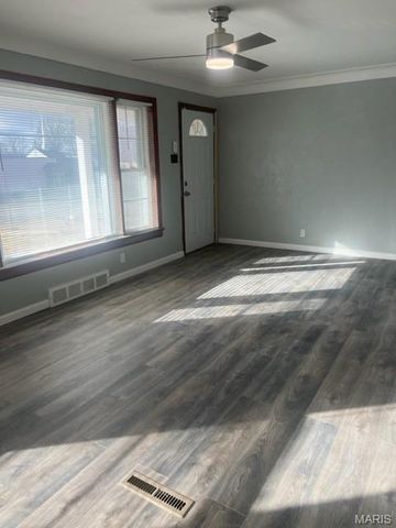6144 Evergreen Boulevard, Berkeley, MO 63134