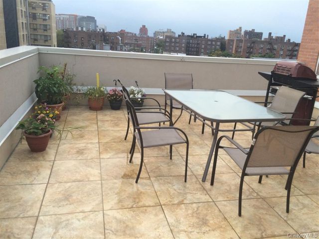 14075 Ash Avenue 7D, Flushing, NY 11355