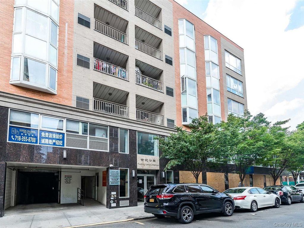 14075 Ash Avenue 7D, Flushing, NY 11355