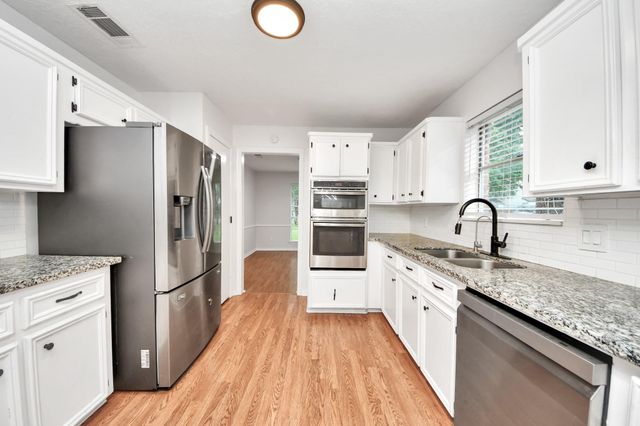 1319 Forsythe Lane, Houston, TX 77073