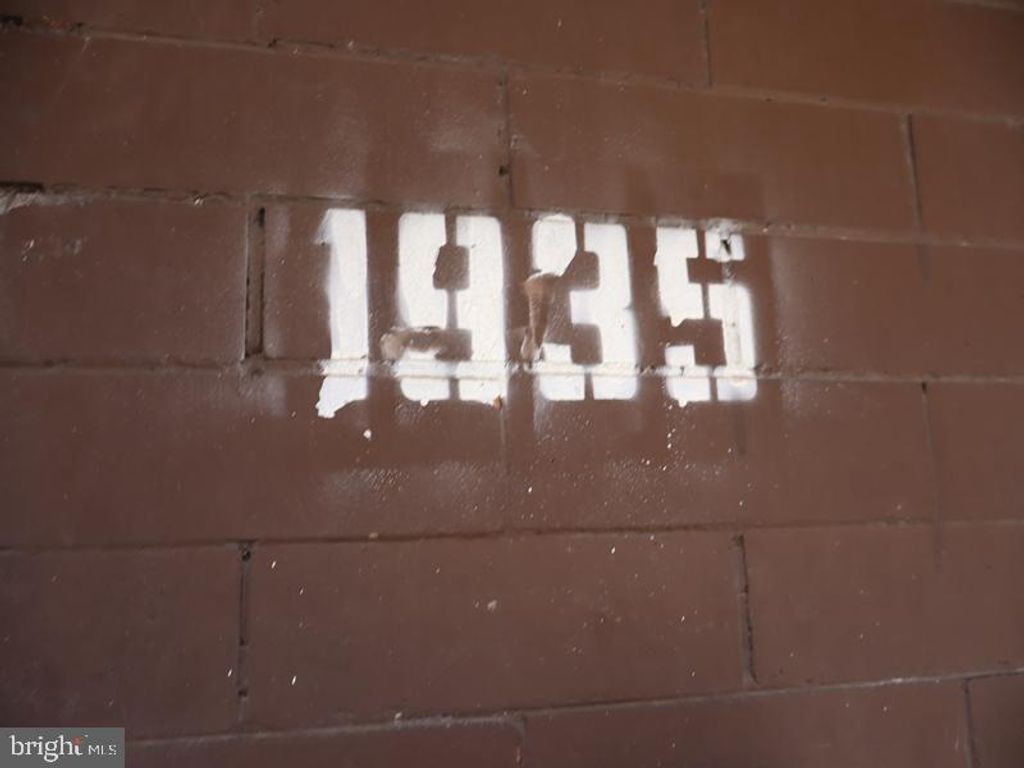 1935 S NORWOOD ST, Philadelphia, PA 19145 — photo 3