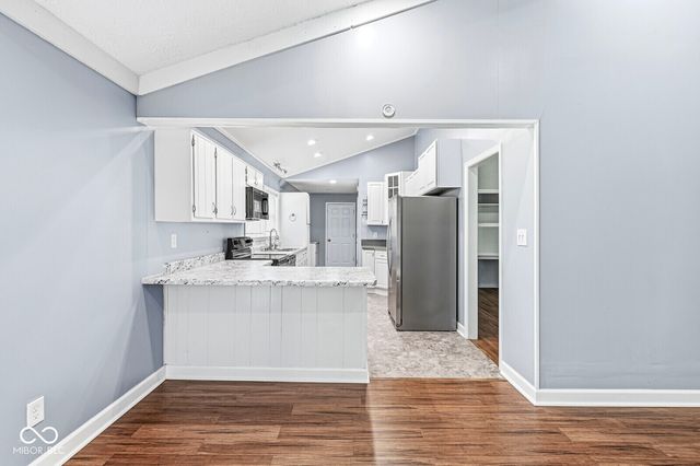 8155 N Richardt Avenue, Indianapolis, IN 46256
