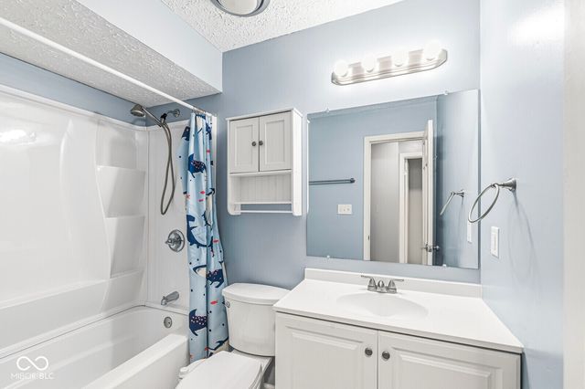 8155 N Richardt Avenue, Indianapolis, IN 46256