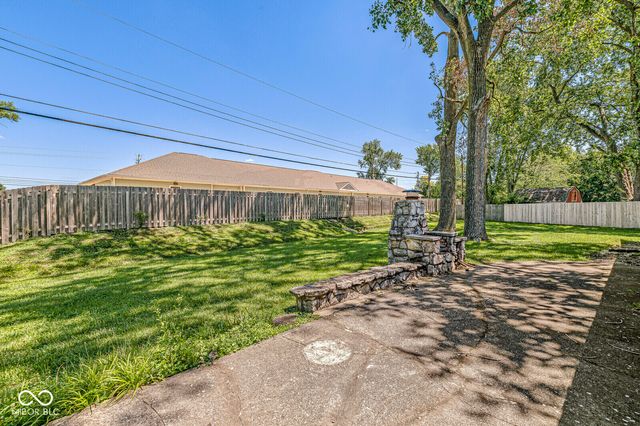 8155 N Richardt Avenue, Indianapolis, IN 46256