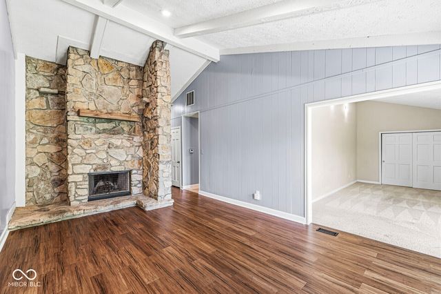8155 N Richardt Avenue, Indianapolis, IN 46256