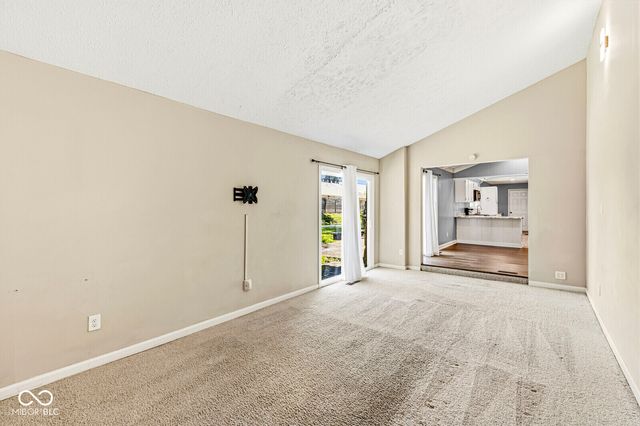 8155 N Richardt Avenue, Indianapolis, IN 46256
