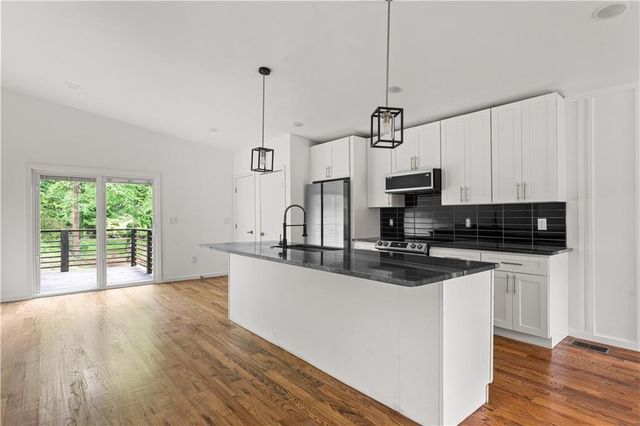 1092 Hillcrest Drive SE, Atlanta, GA 30316