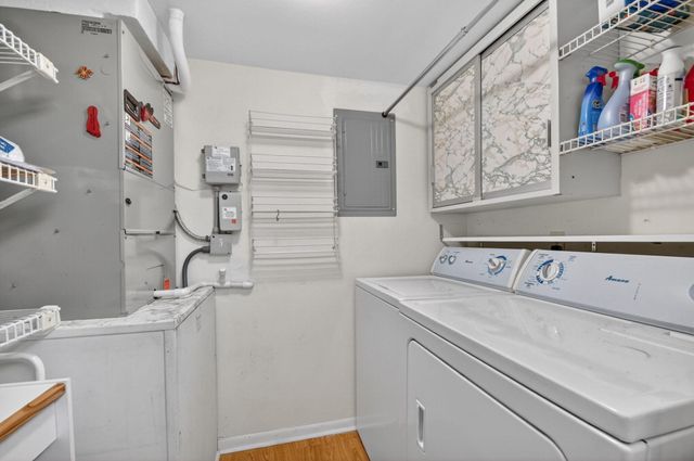 228 Pine Hov Circle C-1, Greenacres, FL 33463