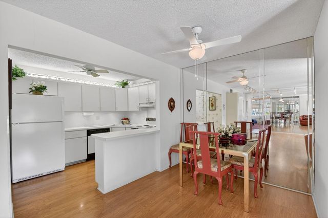 228 Pine Hov Circle C-1, Greenacres, FL 33463