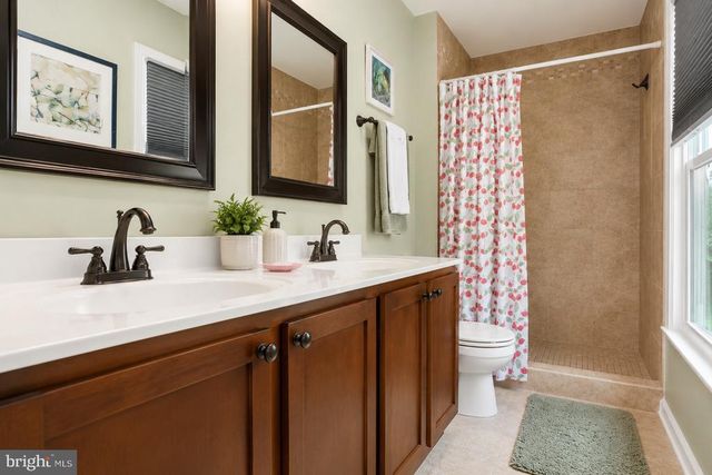 7301 LORD BARTON DR, Fredericksburg, VA 22407