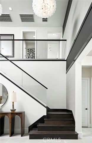 11826 Canoga Avenue, Chatsworth (los Angeles), CA 91311