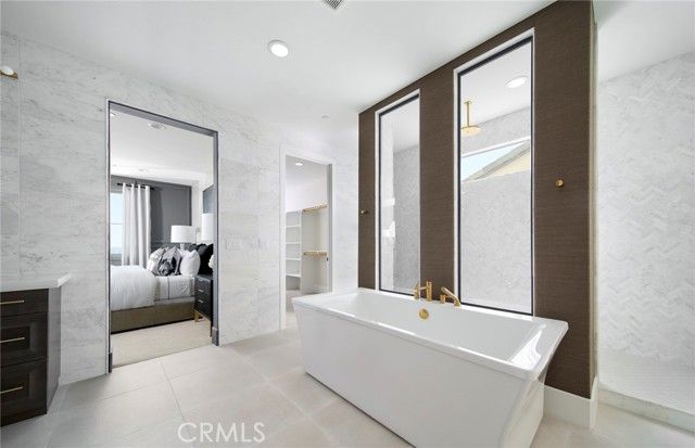 11826 Canoga Avenue, Chatsworth (los Angeles), CA 91311