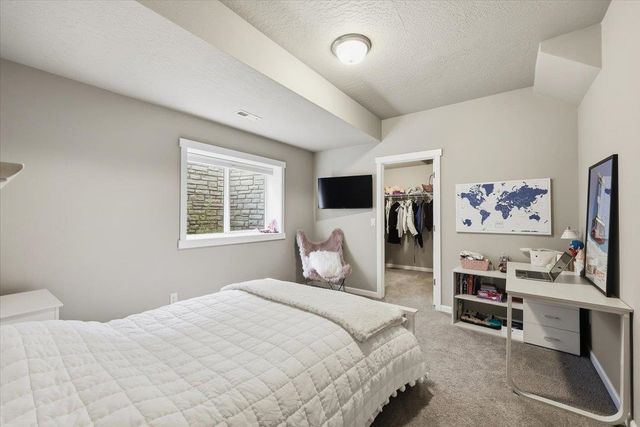 6815 S Blackwing Ct, Spokane, WA 99224
