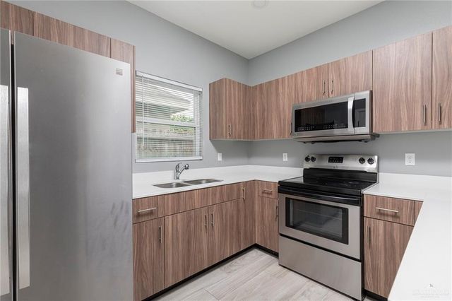 3801 Tinsley Avenue, Edinburg, TX 78539