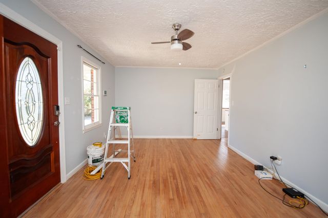 157 Sunset Drive, Cowpens, SC 29330