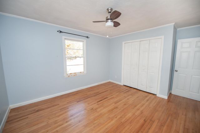 157 Sunset Drive, Cowpens, SC 29330