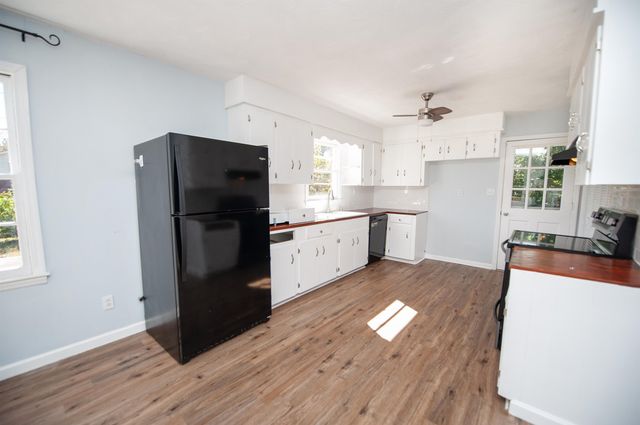 157 Sunset Drive, Cowpens, SC 29330