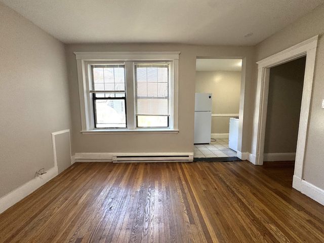 15 Huss Ct 205, Lynn, MA 01905