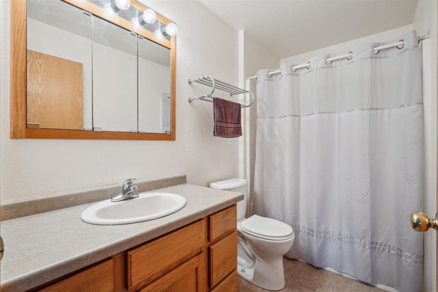 5141 25th Ave, Brandon, IA 52210