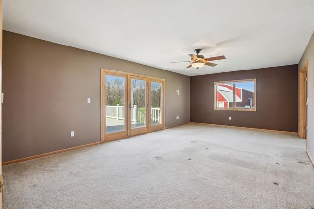 5141 25th Ave, Brandon, IA 52210