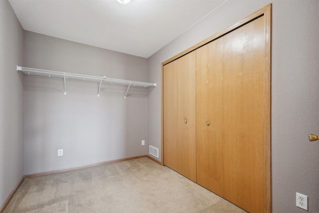 5141 25th Ave, Brandon, IA 52210