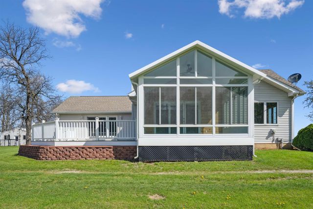 5141 25th Ave, Brandon, IA 52210