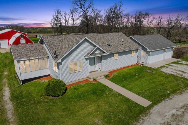 5141 25th Ave, Brandon, IA 52210